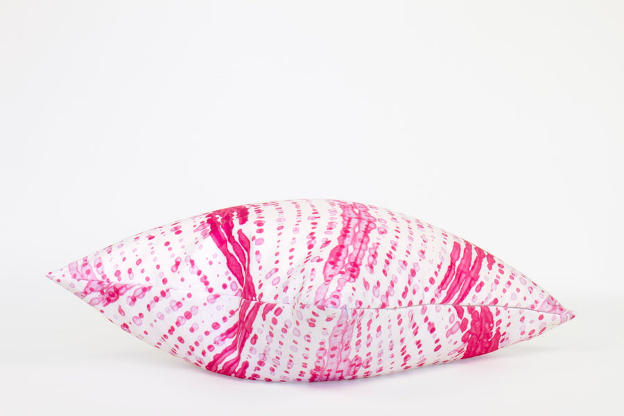 Side view 20” x 20” 100% linen glissando shibor pillow in strawberry pink with hidden zipper