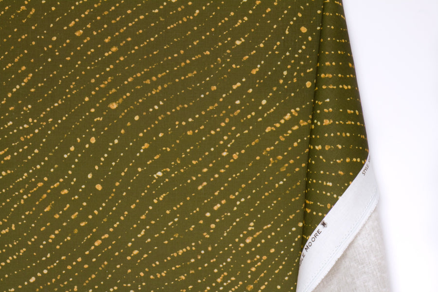 100% linen staccato decolorato shibori fabric by the yard with long fold in fern green