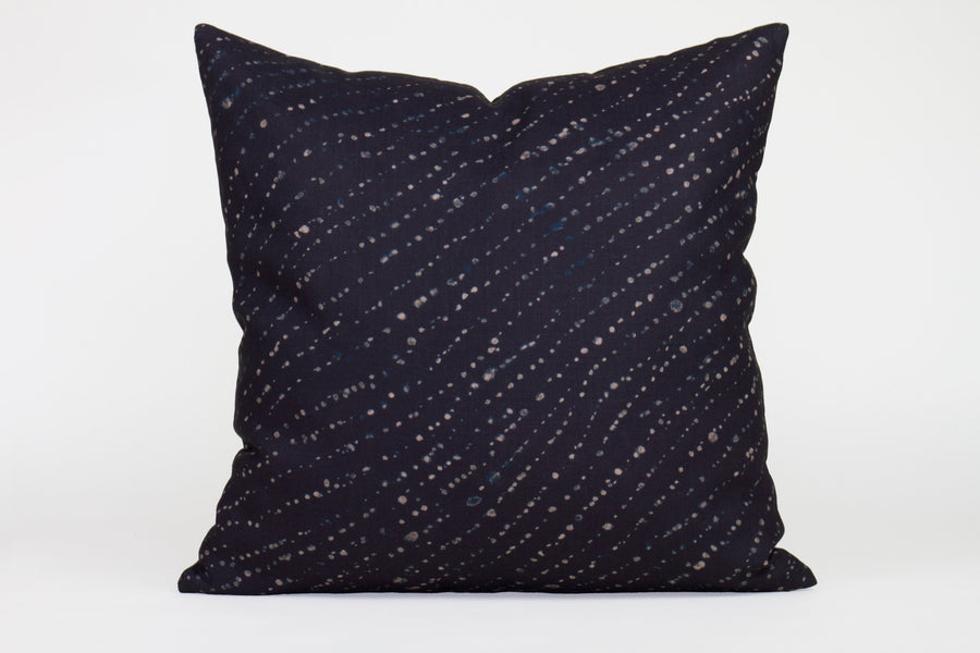20” x 20” 100% linen reversible staccato decolorato shibori pillow in midnight blue