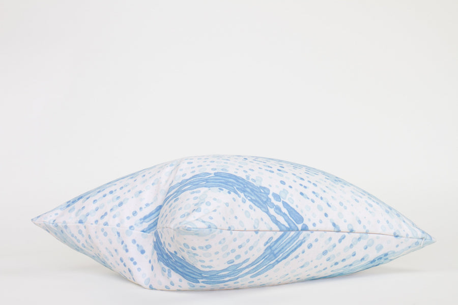 Side view 20” x 20” 100% linen glissando shibor pillow in powder blue with hidden zipper