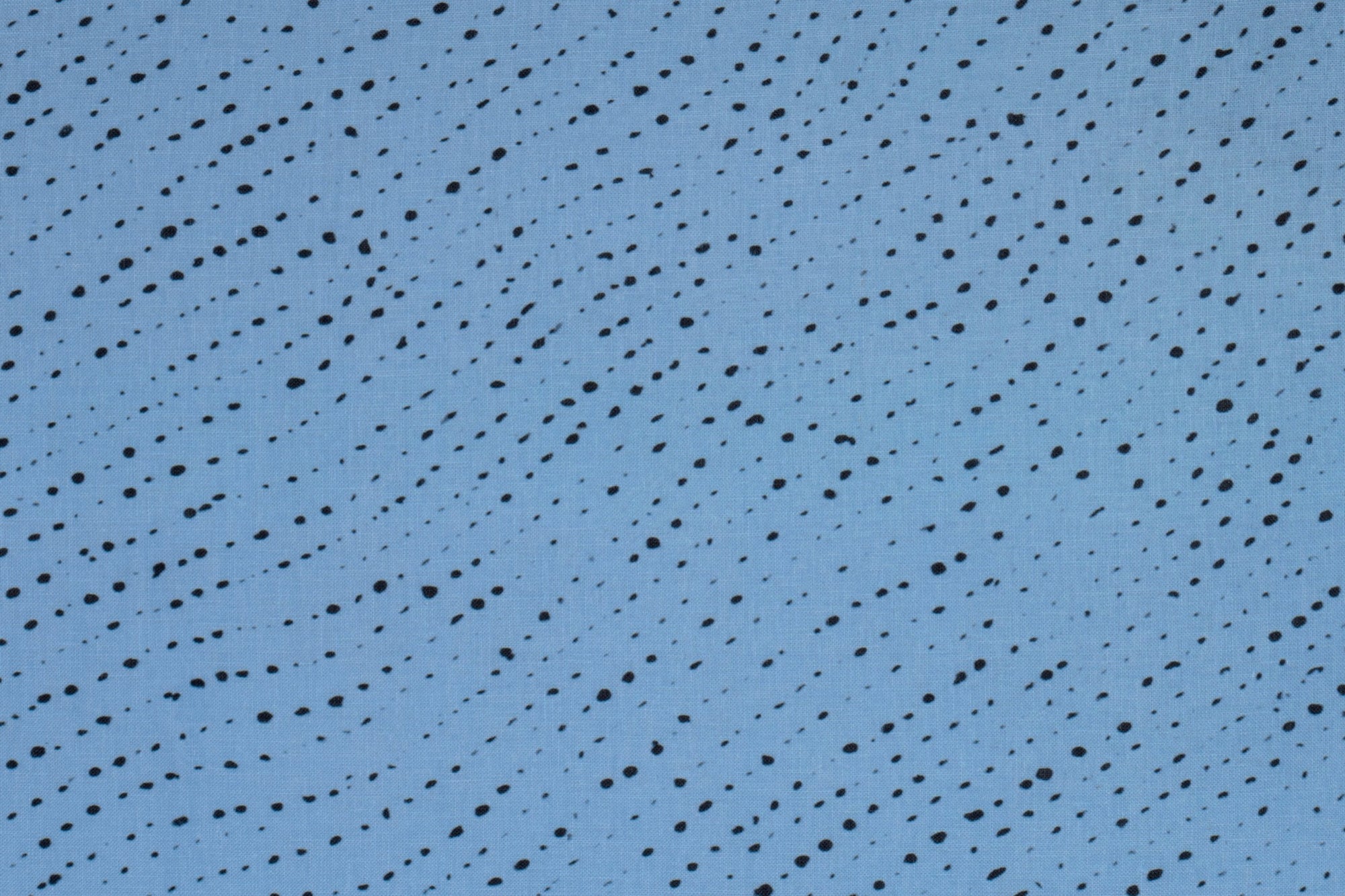 Venable Moore 100% linen staccato nero shibori fabric by the yard up close in sky blue